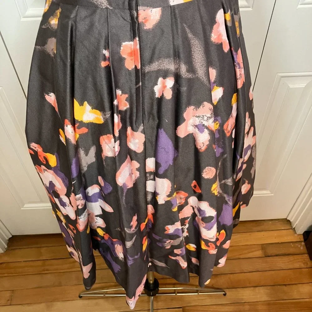 H&M Cotton Fit and Flare Floral Dress Sz 8 - Picture 6 of 8